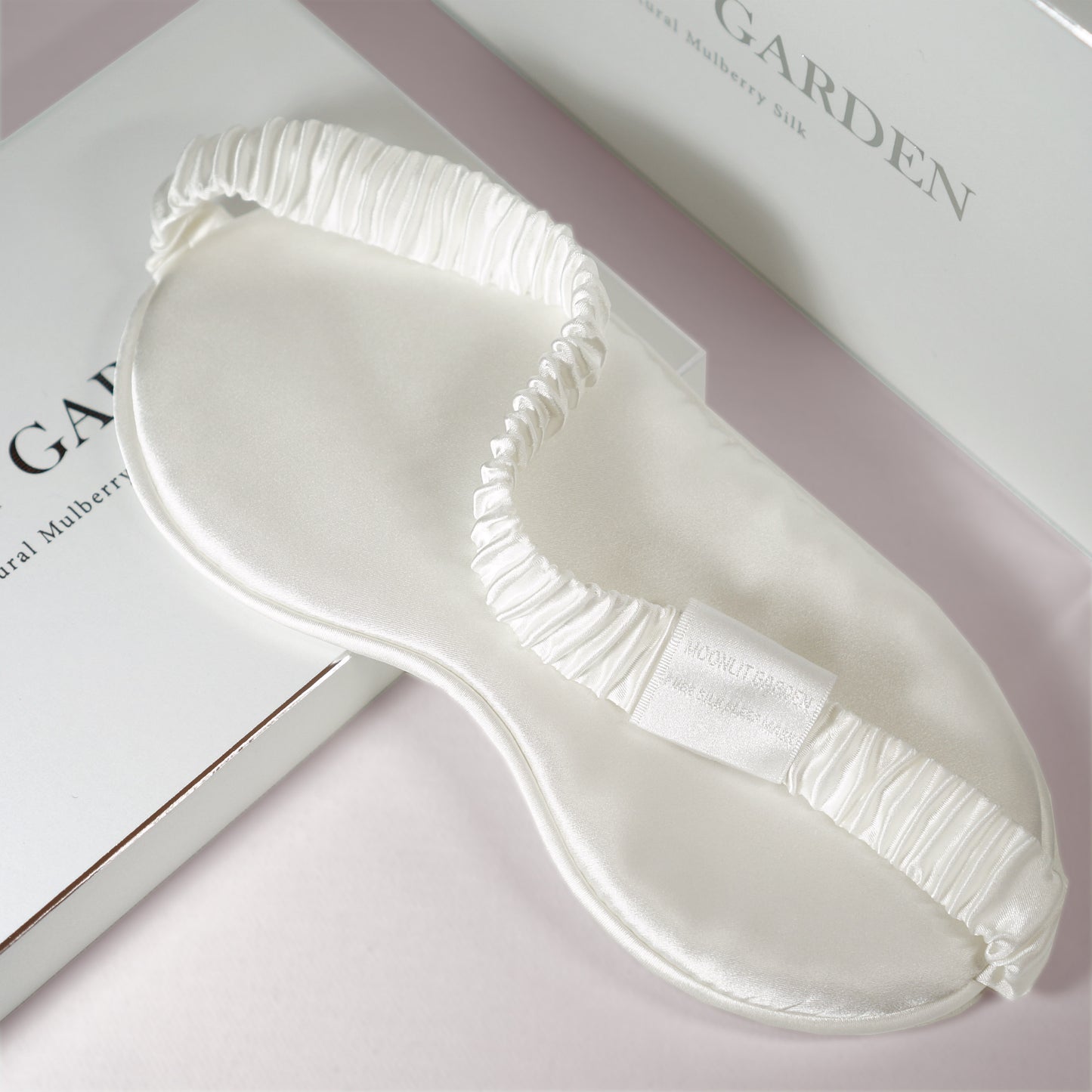 MOONLIT GARDEN 22 Momme Mulberry Silk Sleep Mask White